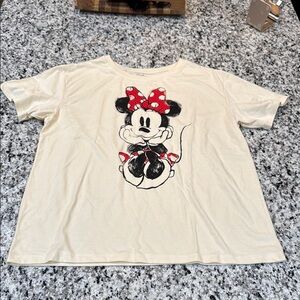 Cream Minnie Mouse T-Shirt Size‎ Medium
